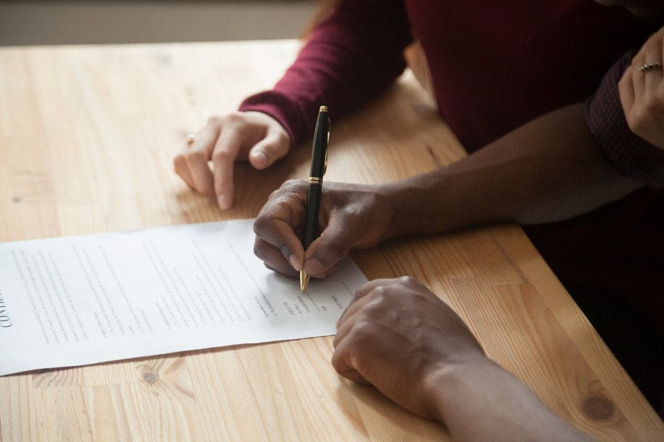 Как правильно составить текст брачного договора при покупке квартиры по ипотеке